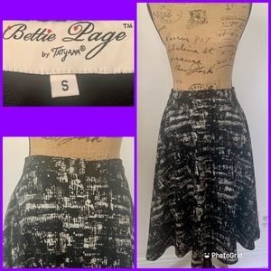 Bettie Page by Tatyana BLk/ Grey Circle Skirt